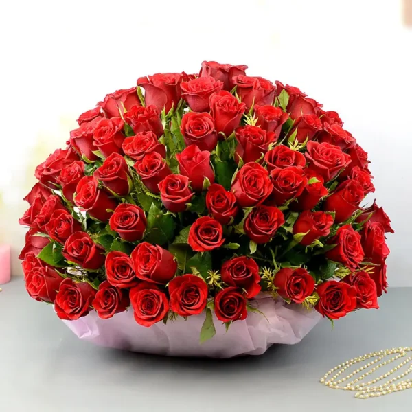 100 Imported Red Roses Basket for same-day online delivery in Karachi.